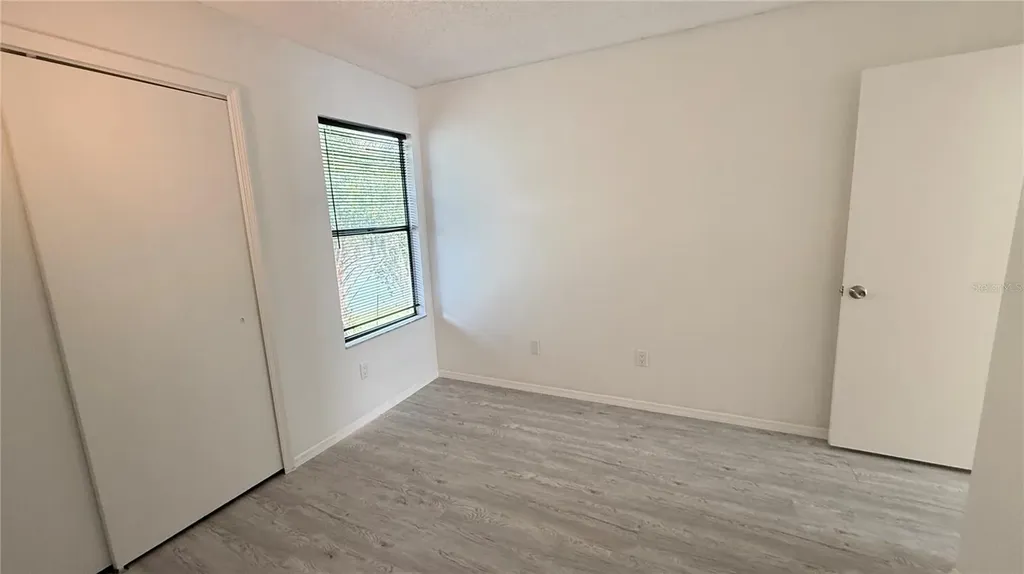 72 Lakepointe Circle Kissimmee FL 34743