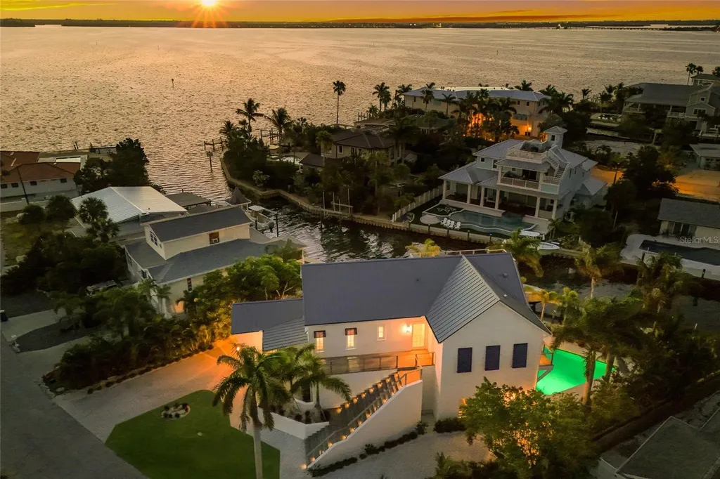 511 59th Street Bradenton Beach FL 34217