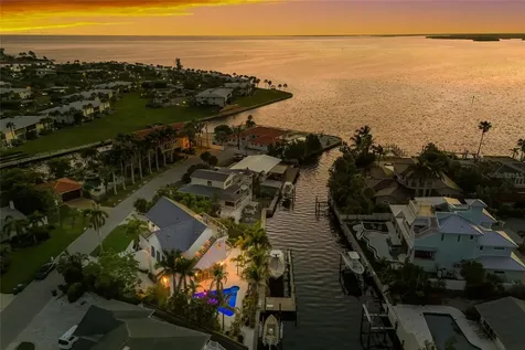 511 59th Street Bradenton Beach FL 34217