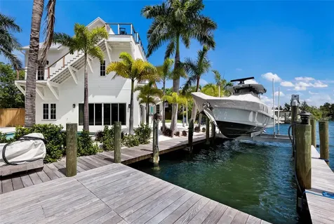 511 59th Street Bradenton Beach FL 34217