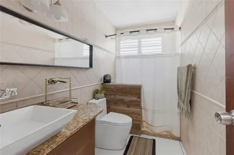 149 Yuisa St. Lomas Manati PR 00674