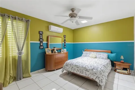 149 Yuisa St. Lomas Manati PR 00674