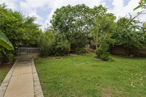 149 Yuisa St. Lomas Manati PR 00674
