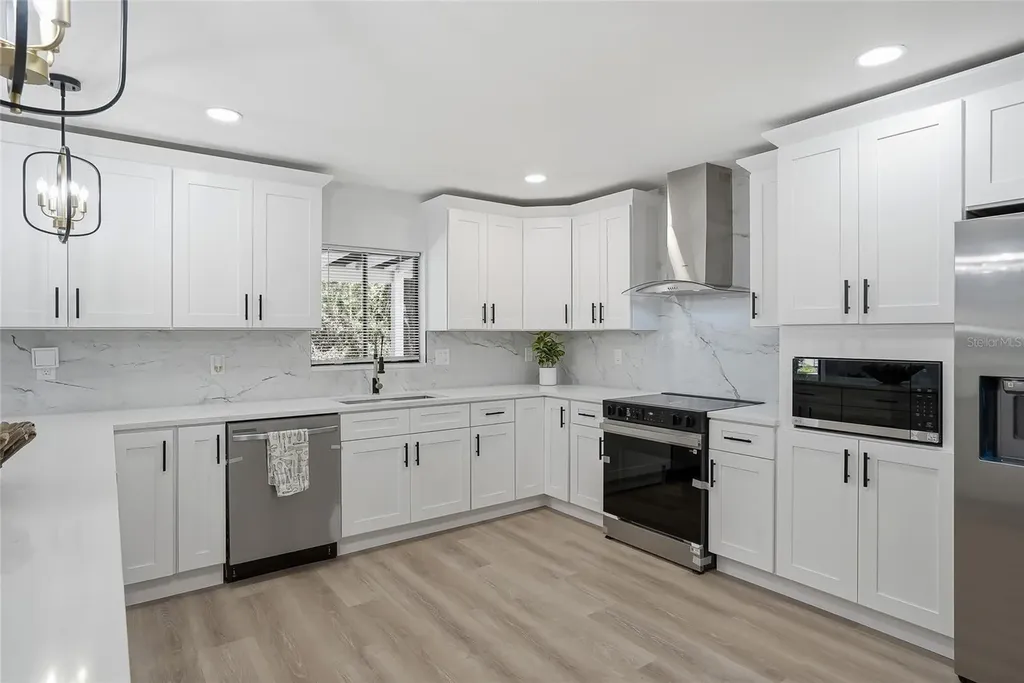 8709 Fountain Avenue Tampa FL 33615