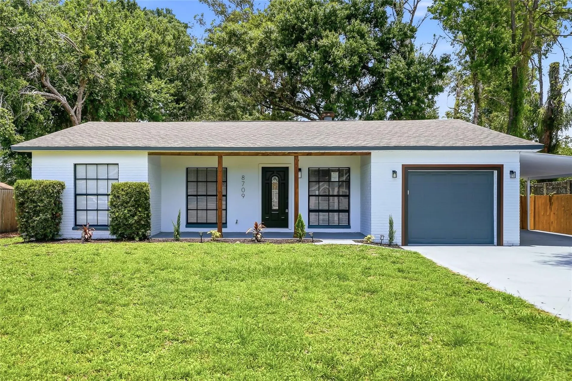 8709 Fountain Avenue Tampa FL 33615