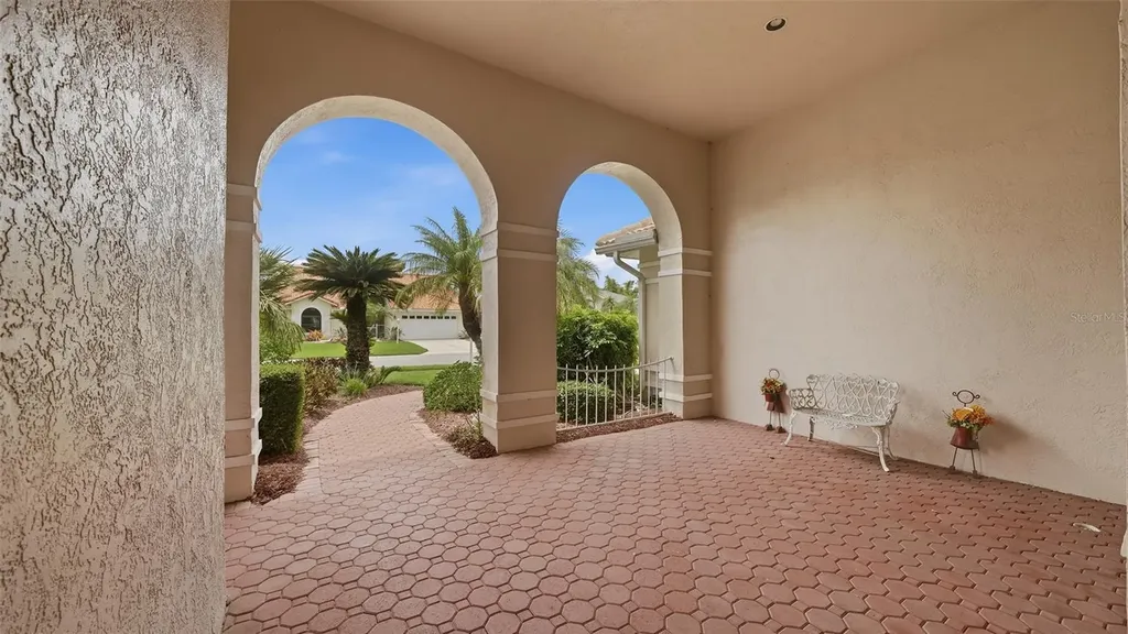 4109 Via Mirada Sarasota FL 34238
