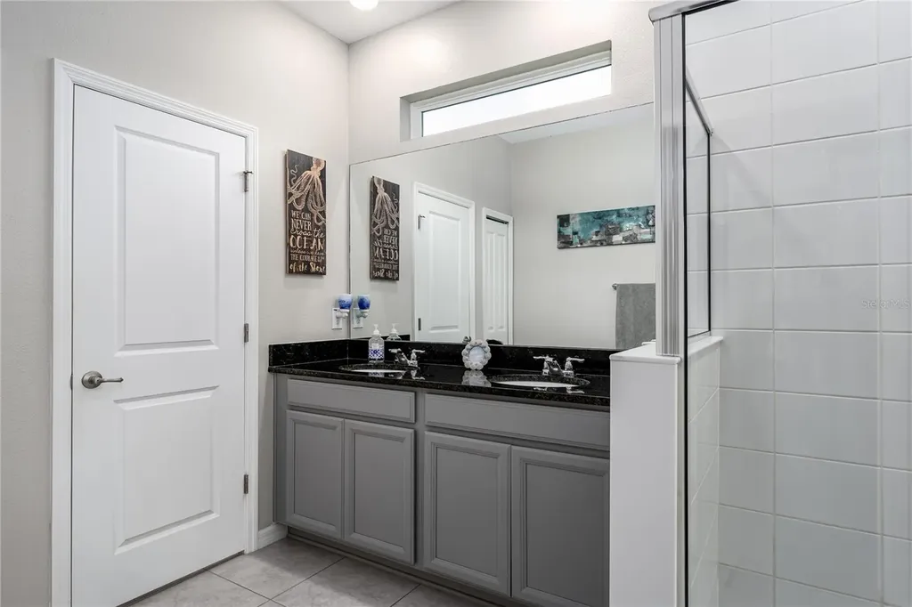 5714 Los Robles Court Palmetto FL 34221