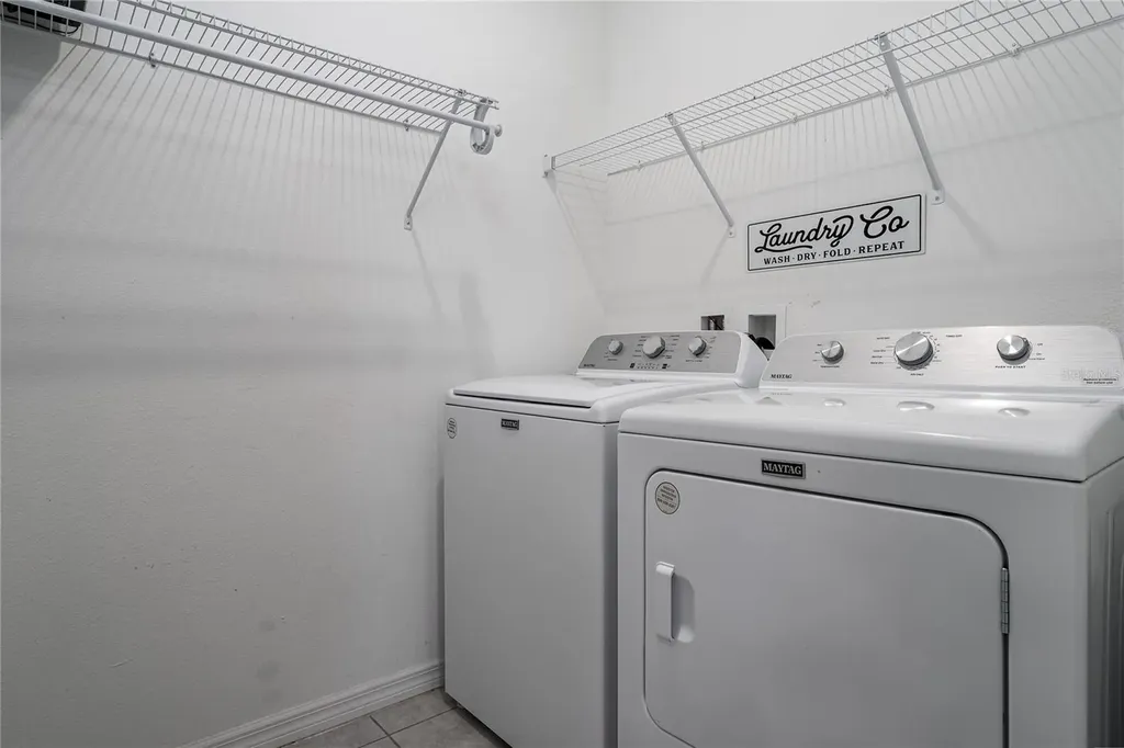 5714 Los Robles Court Palmetto FL 34221