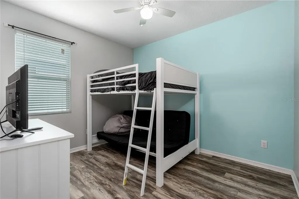 5714 Los Robles Court Palmetto FL 34221