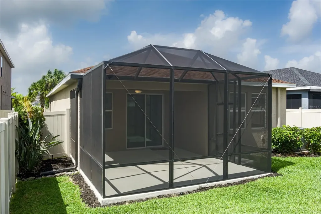 5714 Los Robles Court Palmetto FL 34221