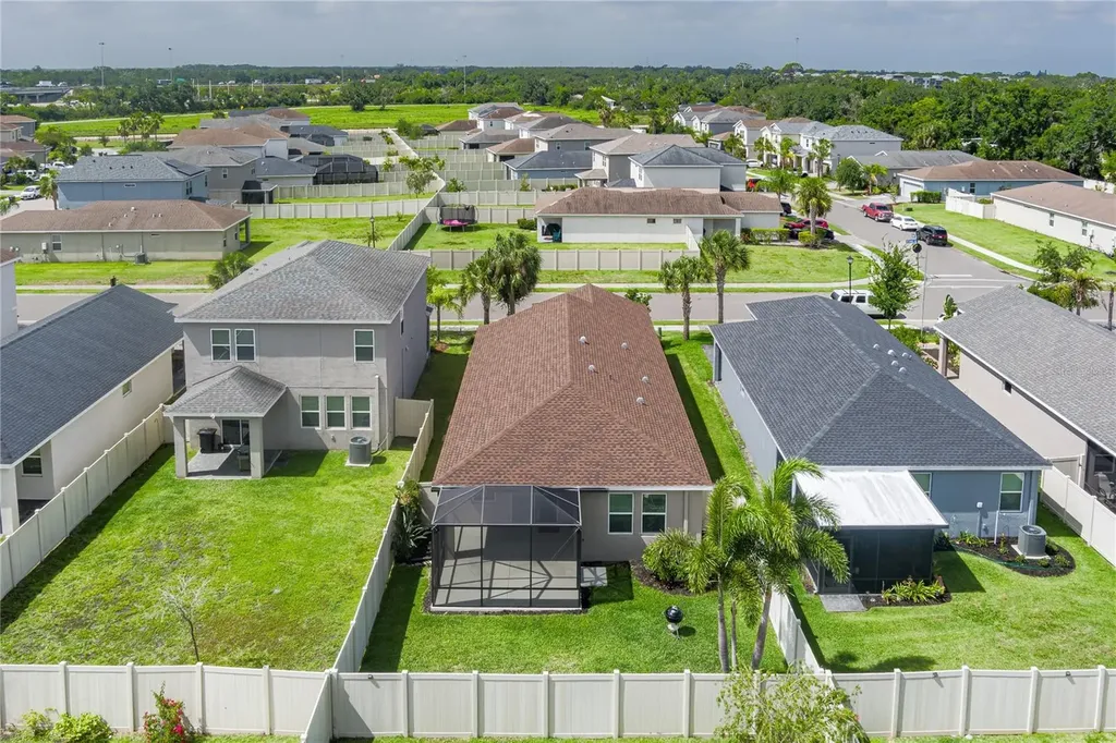 5714 Los Robles Court Palmetto FL 34221