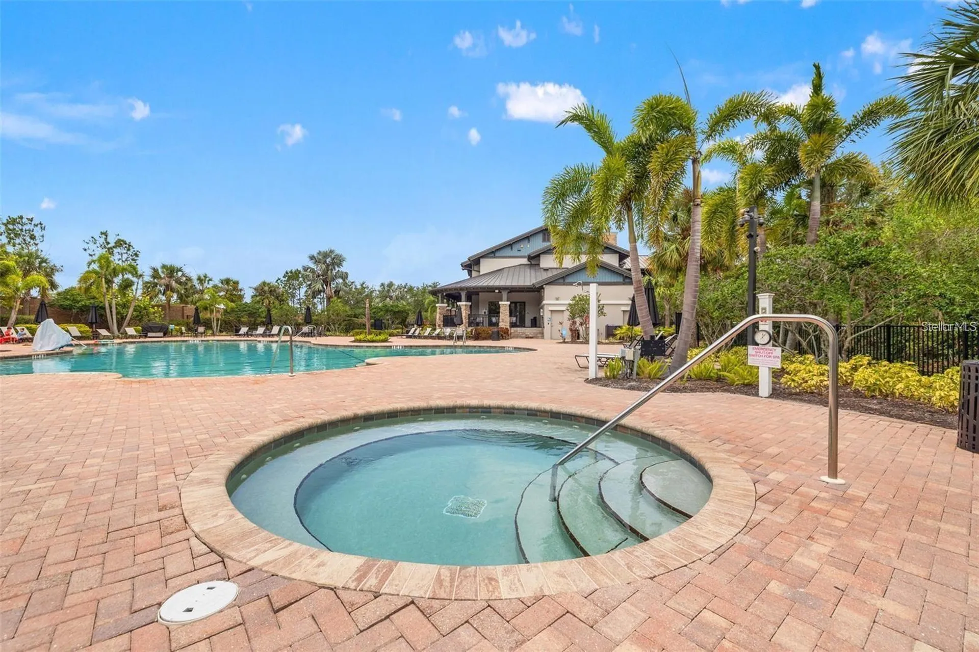 5714 Los Robles Court Palmetto FL 34221