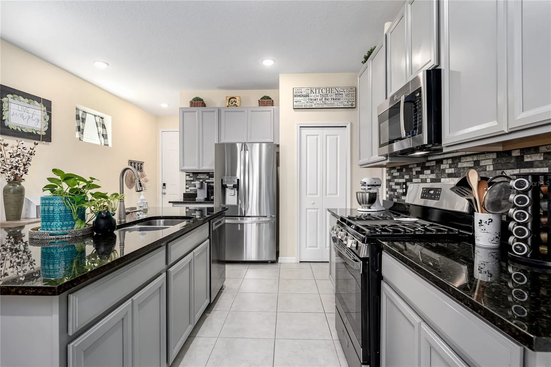 5714 Los Robles Court Palmetto FL 34221