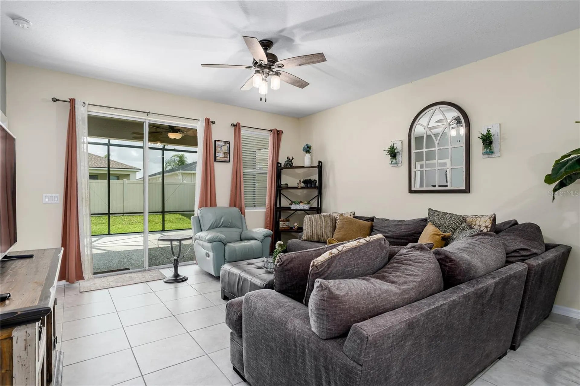 5714 Los Robles Court Palmetto FL 34221