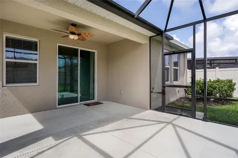 5714 Los Robles Court Palmetto FL 34221