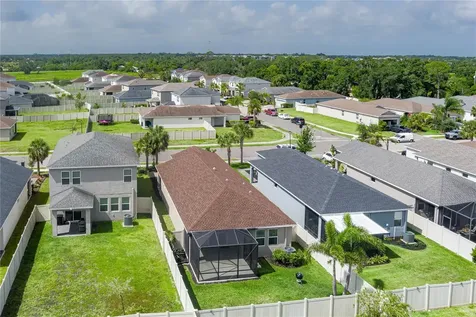 5714 Los Robles Court Palmetto FL 34221