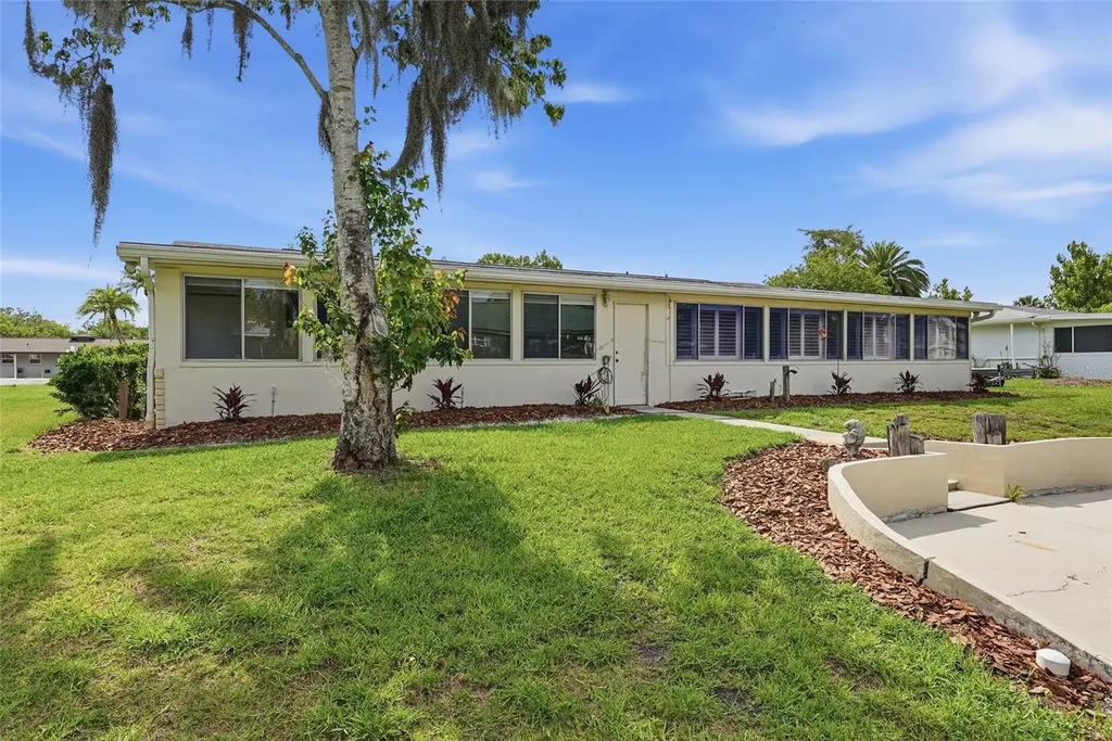 1401 SE Paradise Avenue Crystal River FL 34429
