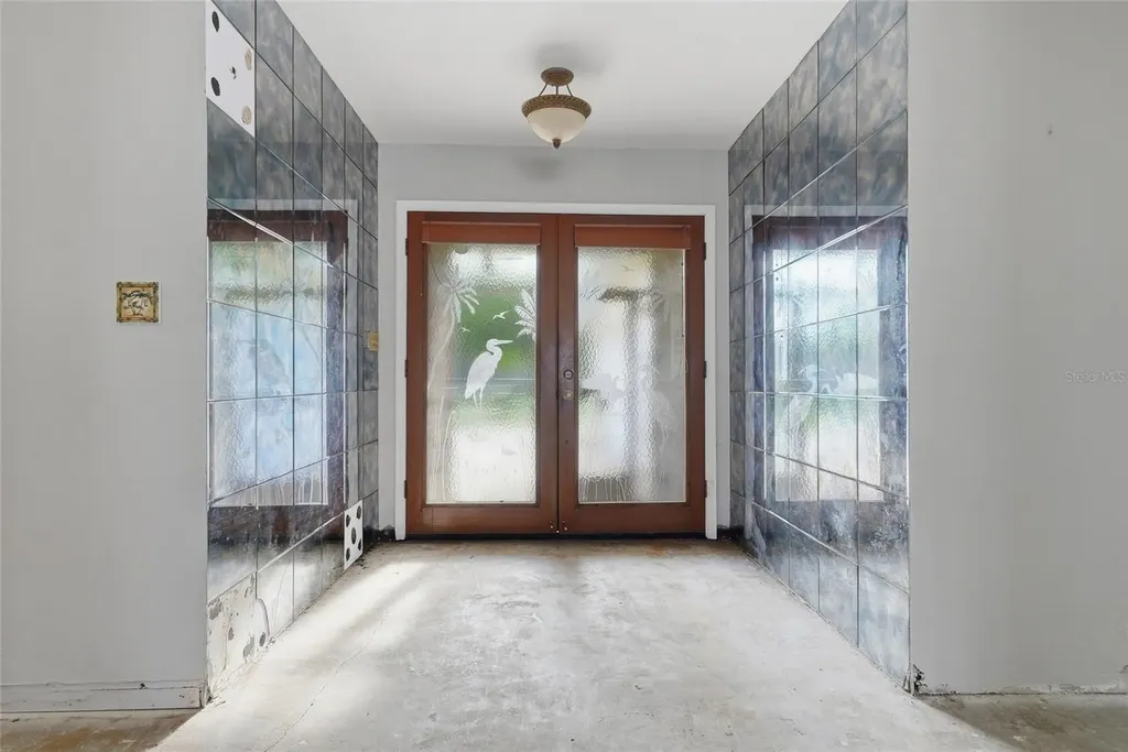 1401 SE Paradise Avenue Crystal River FL 34429