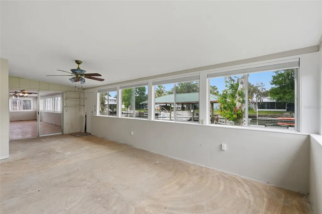 1401 SE Paradise Avenue Crystal River FL 34429