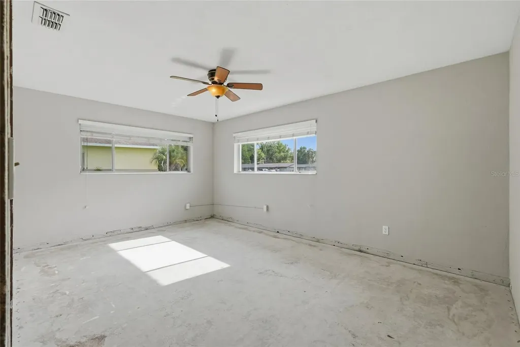 1401 SE Paradise Avenue Crystal River FL 34429