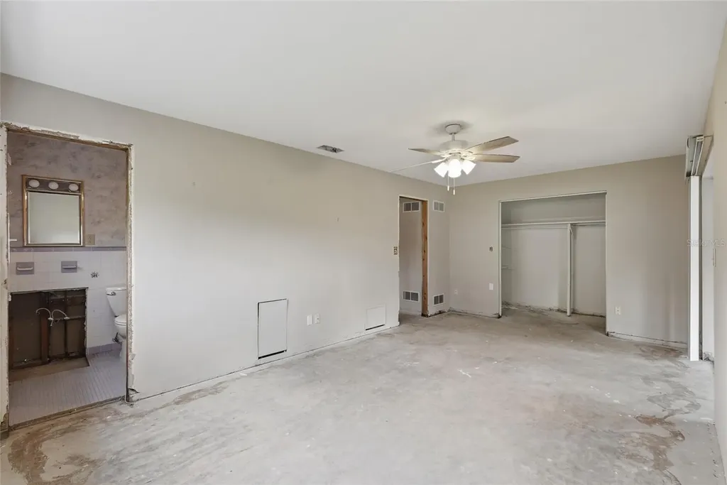 1401 SE Paradise Avenue Crystal River FL 34429