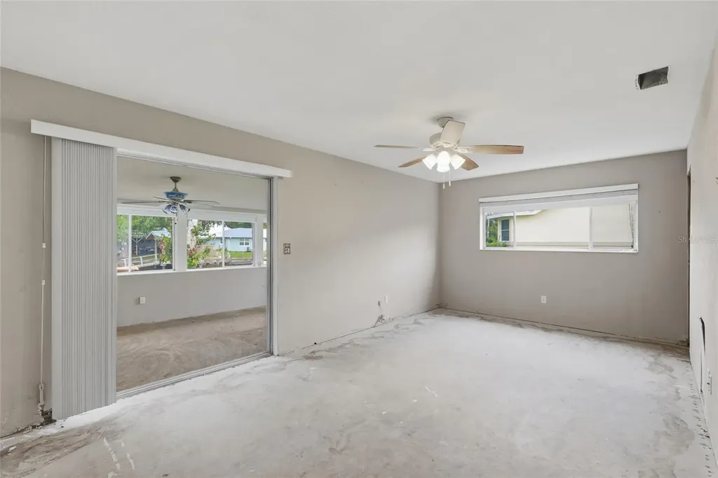 1401 SE Paradise Avenue Crystal River FL 34429