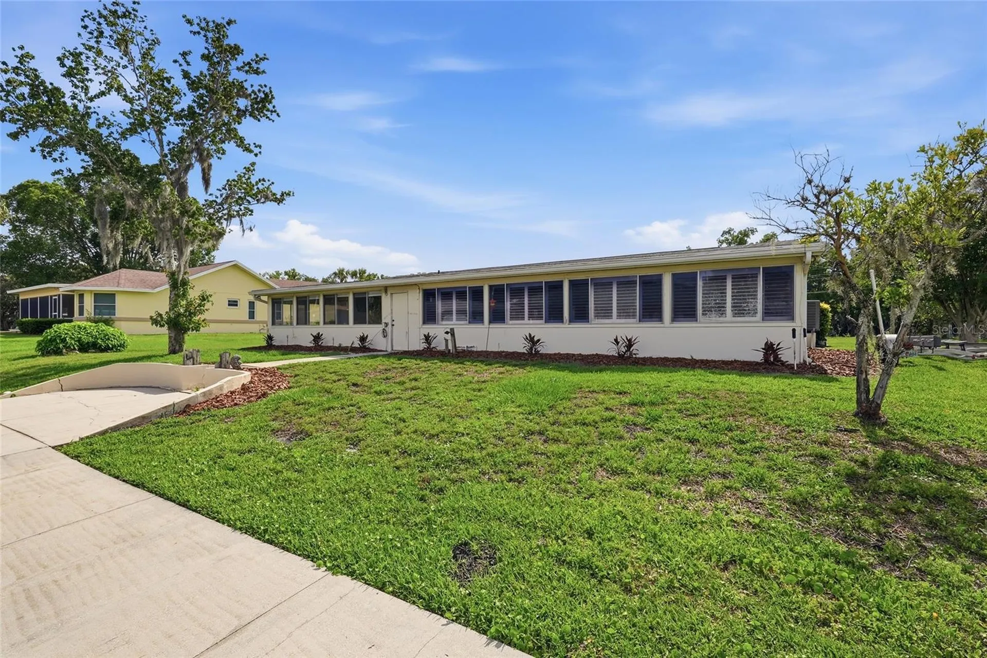 1401 SE Paradise Avenue Crystal River FL 34429