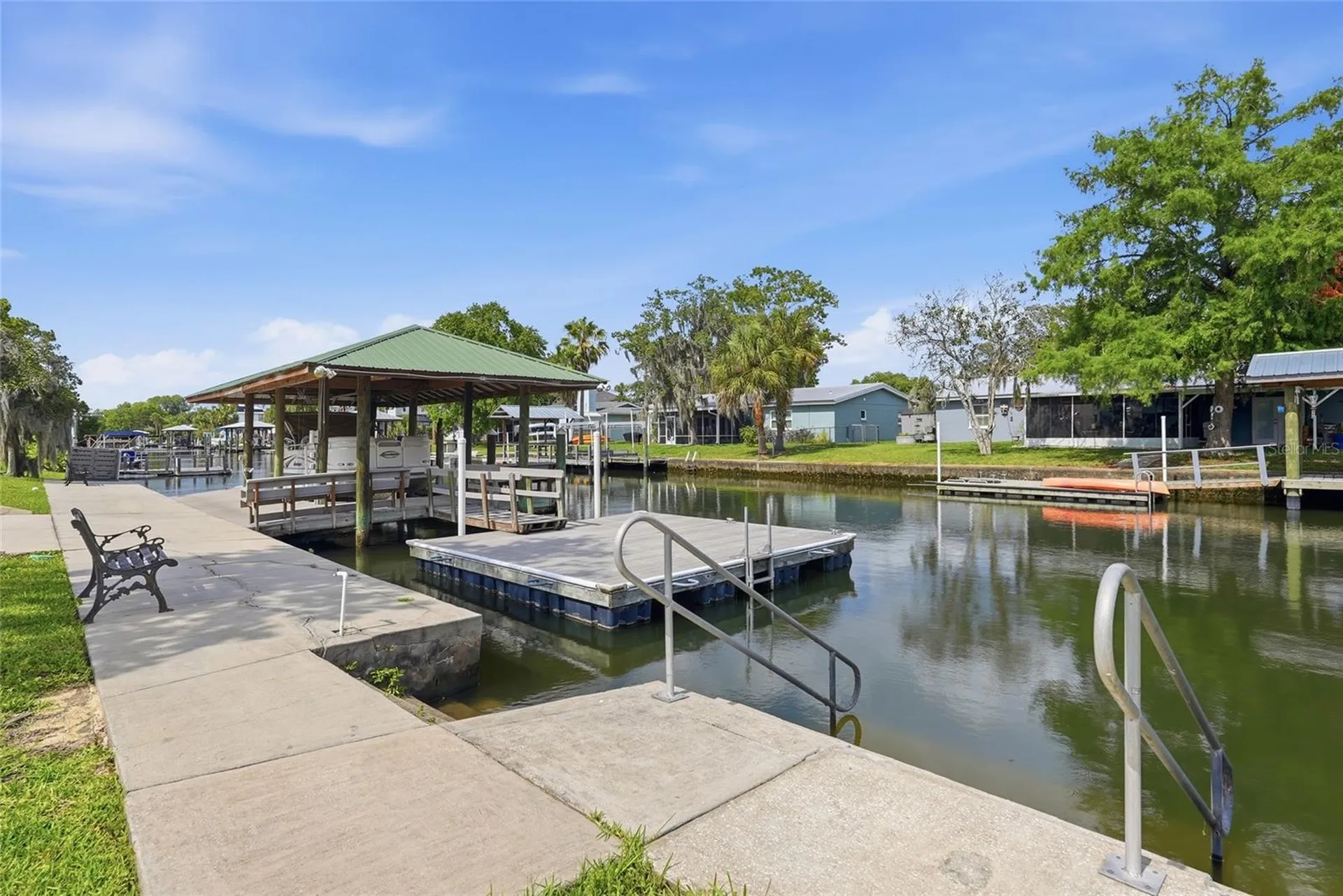 1401 SE Paradise Avenue Crystal River FL 34429