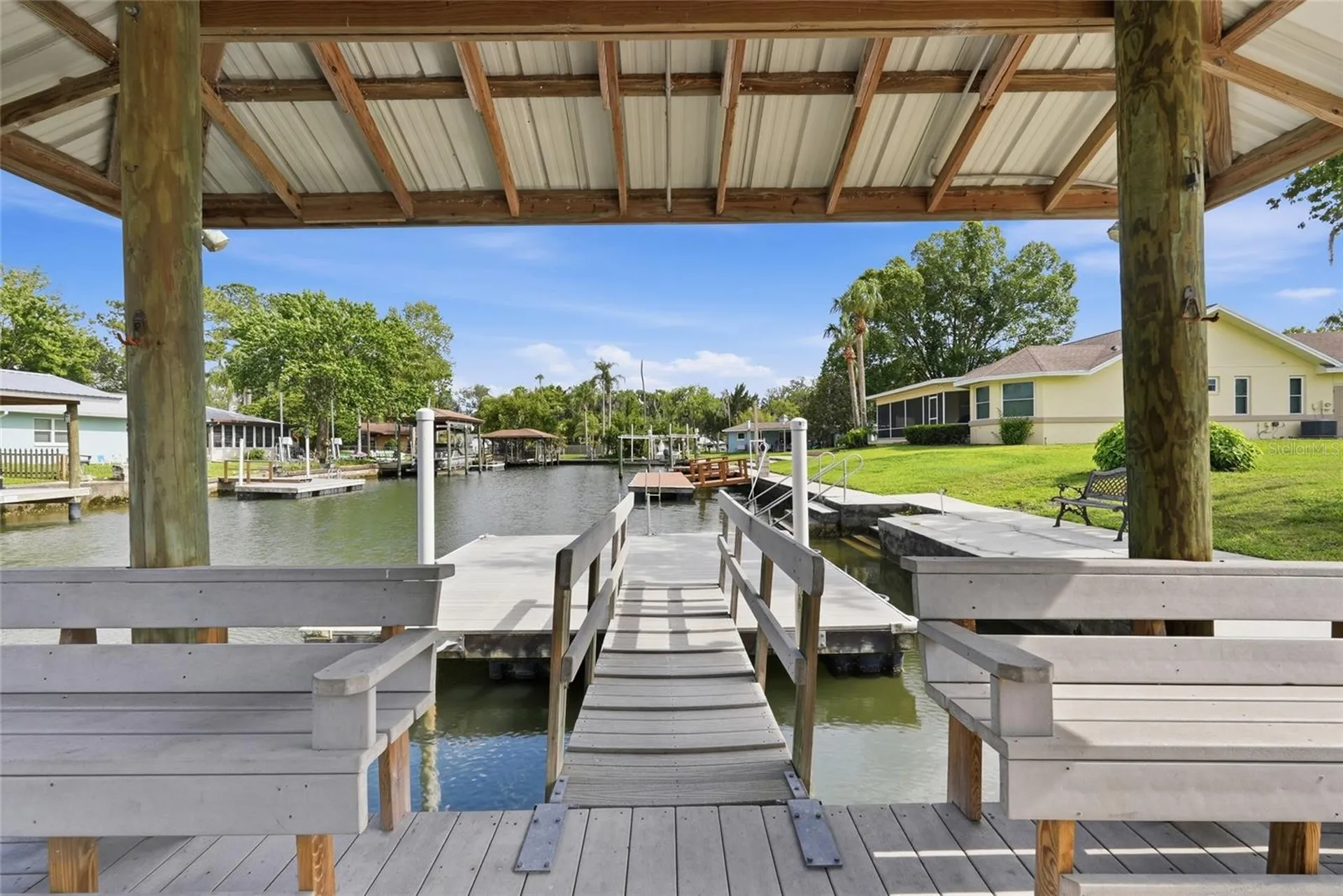 1401 SE Paradise Avenue Crystal River FL 34429