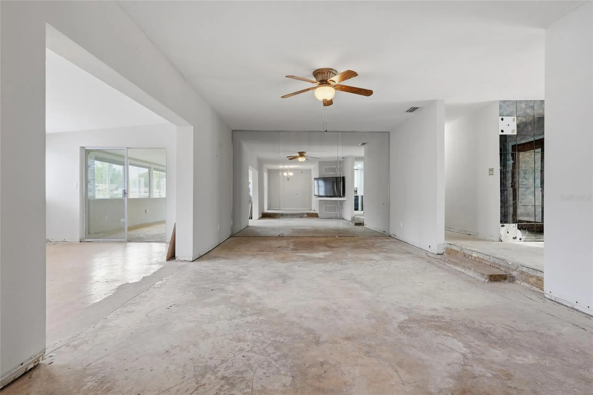 1401 SE Paradise Avenue Crystal River FL 34429