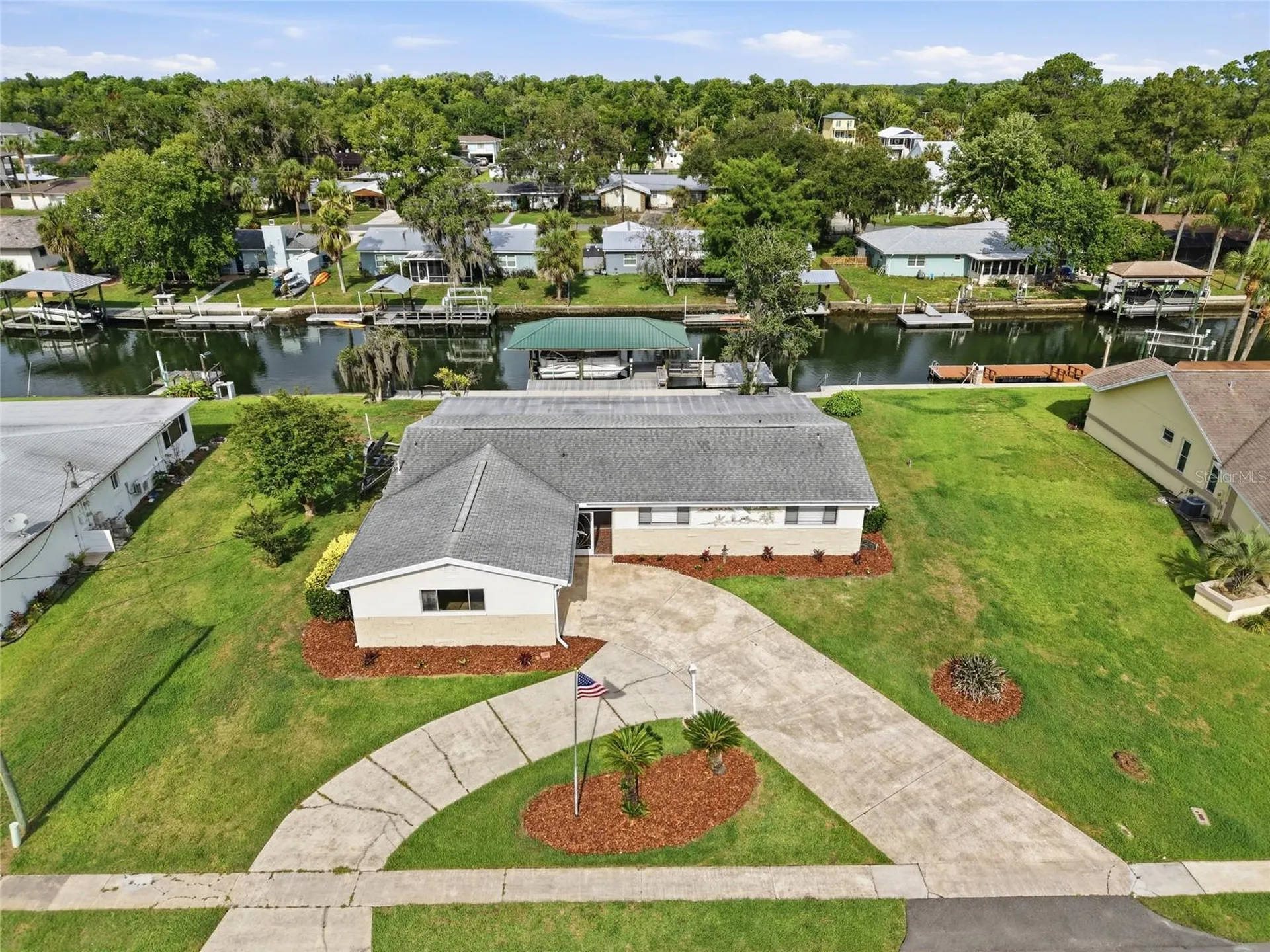1401 SE Paradise Avenue Crystal River FL 34429