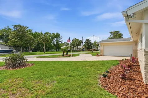 1401 SE Paradise Avenue Crystal River FL 34429