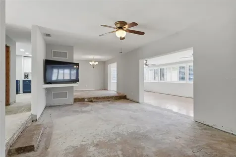 1401 SE Paradise Avenue Crystal River FL 34429