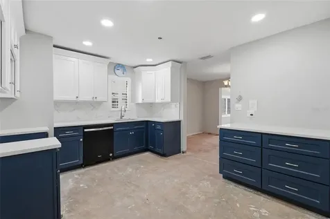 1401 SE Paradise Avenue Crystal River FL 34429