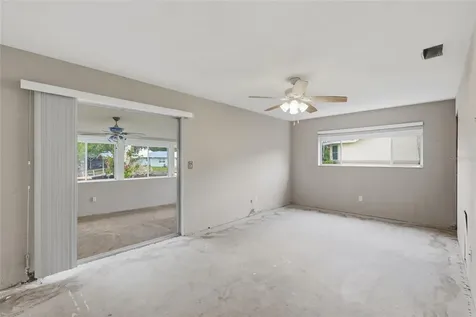 1401 SE Paradise Avenue Crystal River FL 34429
