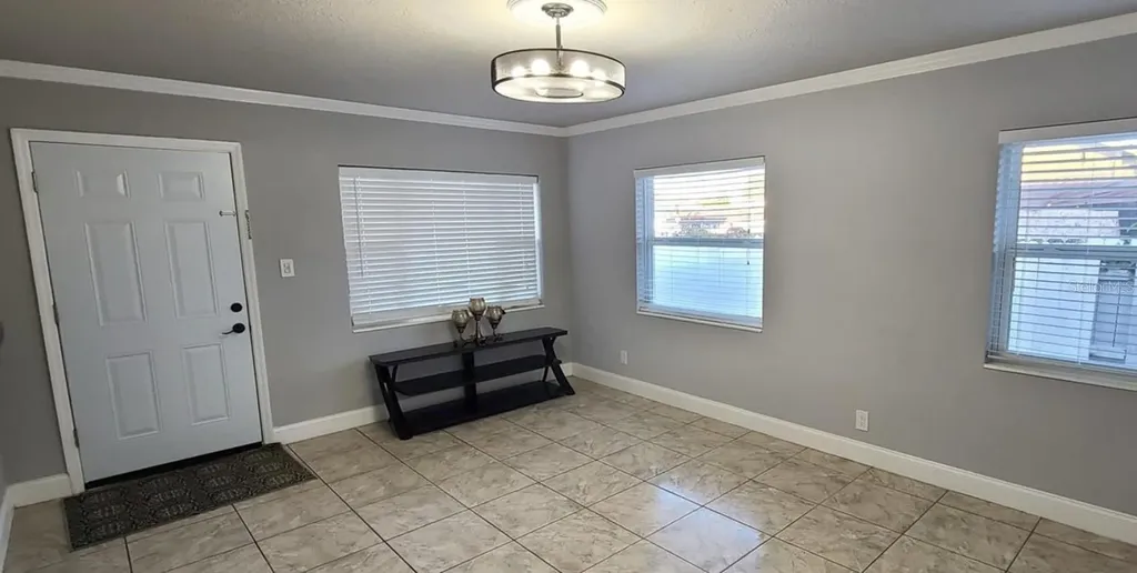 2306 W Saint Joseph Street Tampa FL 33607