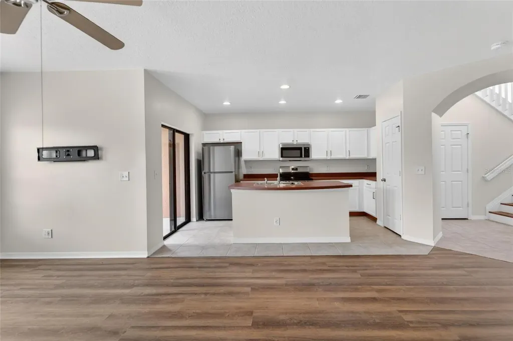 30132 Mossbank Drive Wesley Chapel FL 33543