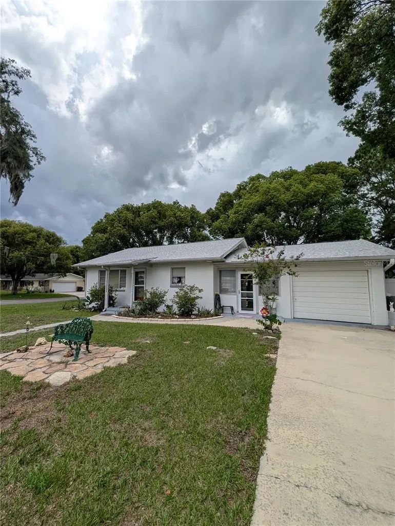 11240 SE 53rd Court Belleview FL 34420