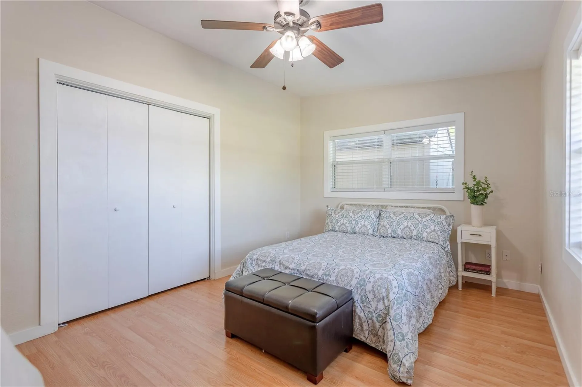 1327 Roscomare Avenue Orlando FL 32806
