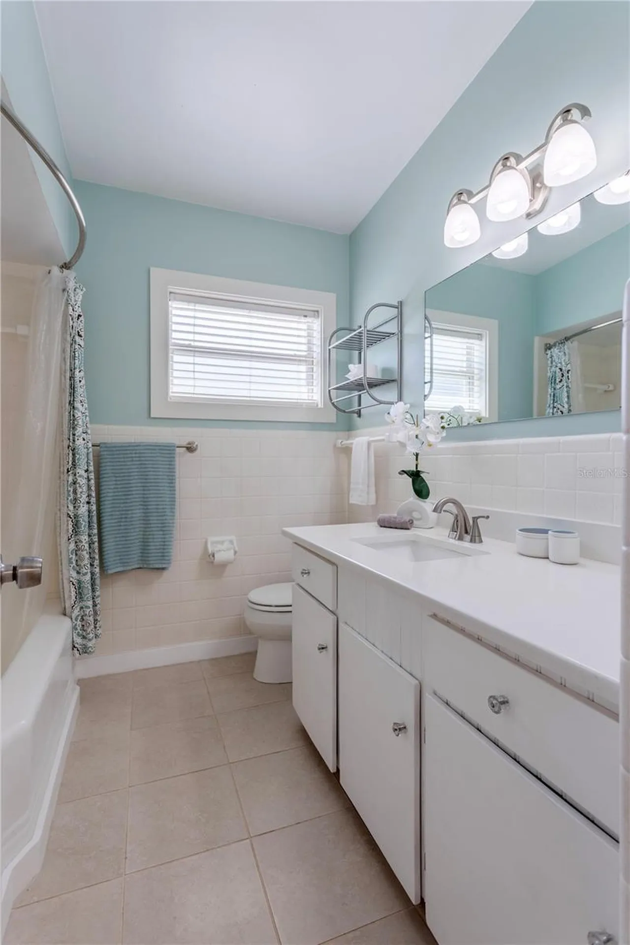 1327 Roscomare Avenue Orlando FL 32806