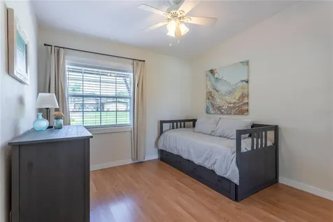 1327 Roscomare Avenue Orlando FL 32806