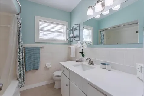1327 Roscomare Avenue Orlando FL 32806