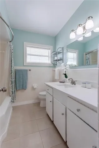 1327 Roscomare Avenue Orlando FL 32806