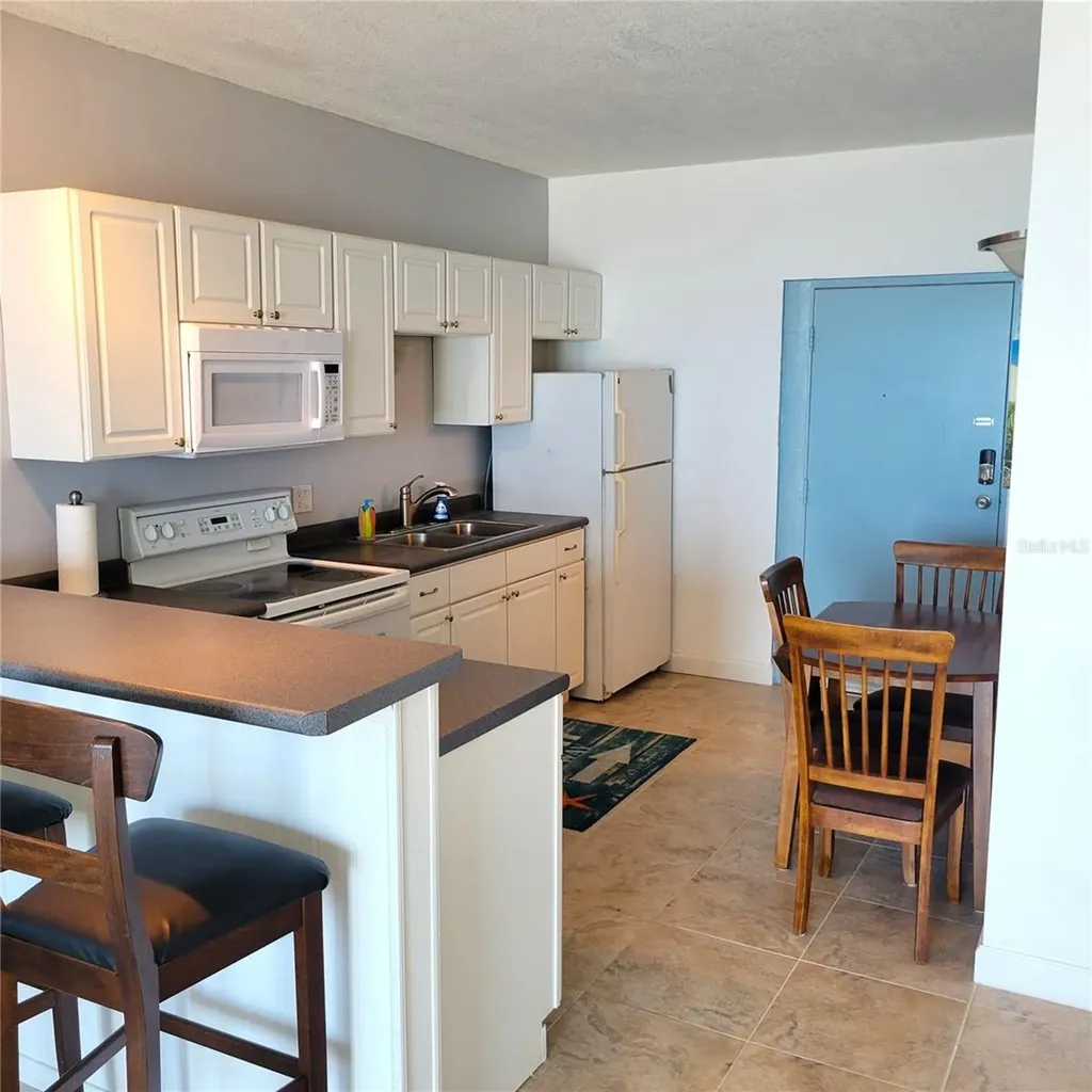 3727 S Atlantic Avenue Daytona Beach FL 32118