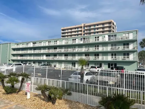 3727 S Atlantic Avenue Daytona Beach FL 32118