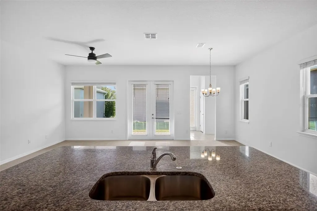 810 Middleton Street Debary FL 32713