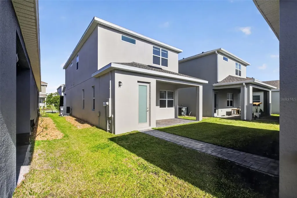810 Middleton Street Debary FL 32713