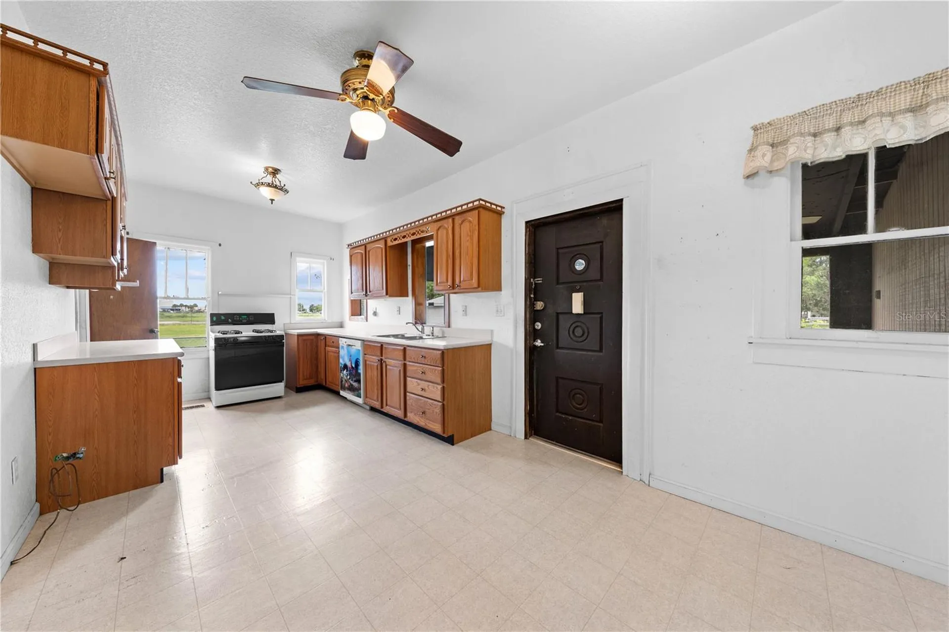 1911 Verona Street Kissimmee FL 34741