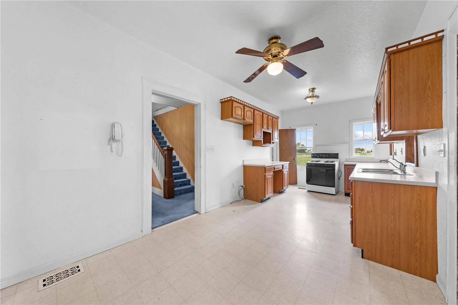 1911 Verona Street Kissimmee FL 34741
