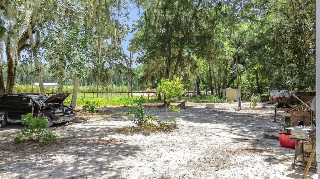 1689 NE 189th Lane Citra FL 32113